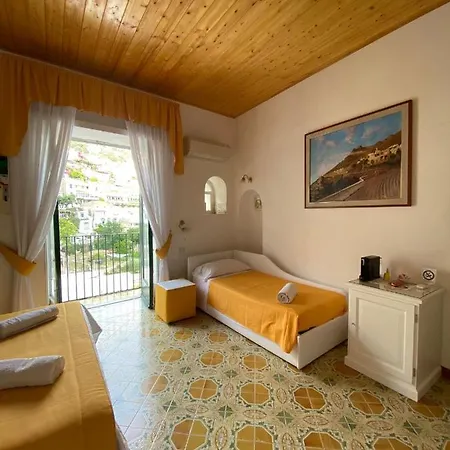 Maria Luisa Hotel