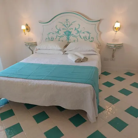 Hotell Maria Luisa 2*